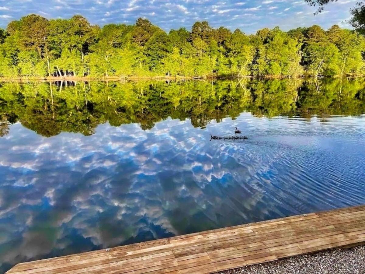 Boho Lakefront Condo With Stunning Views! Hawes 外观 照片